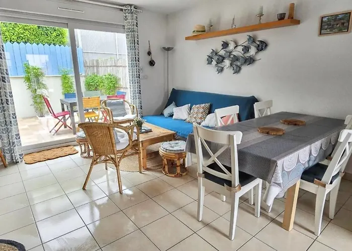 度假居 Maison Charmante A Avec Piscine Partagee