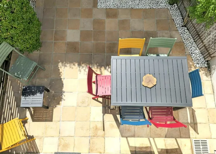 Maison Charmante A Avec Piscine Partagee *